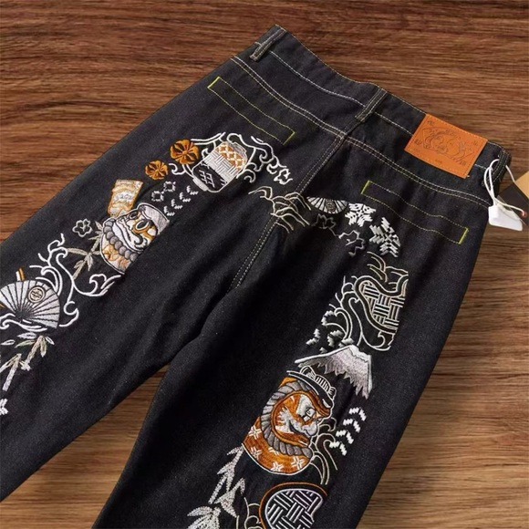 Evisu Jeans Men - Picture 4 of 9